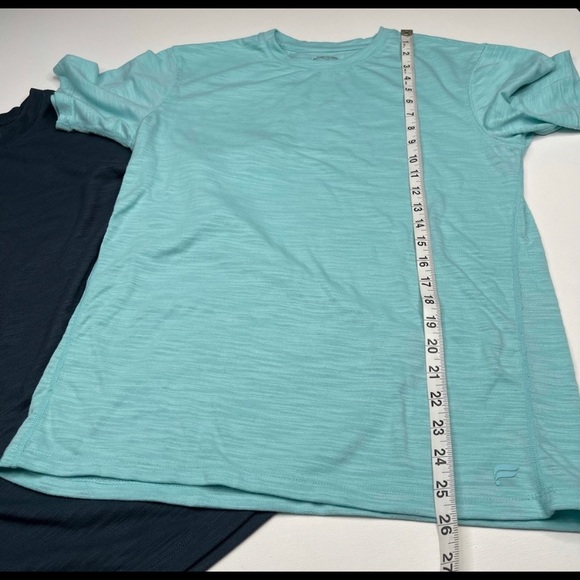 Fabletics Set of 2 Tees Tshirts Tops Short Sleeve Soft Comfy Casual Outdoor - Picture 6 of 6